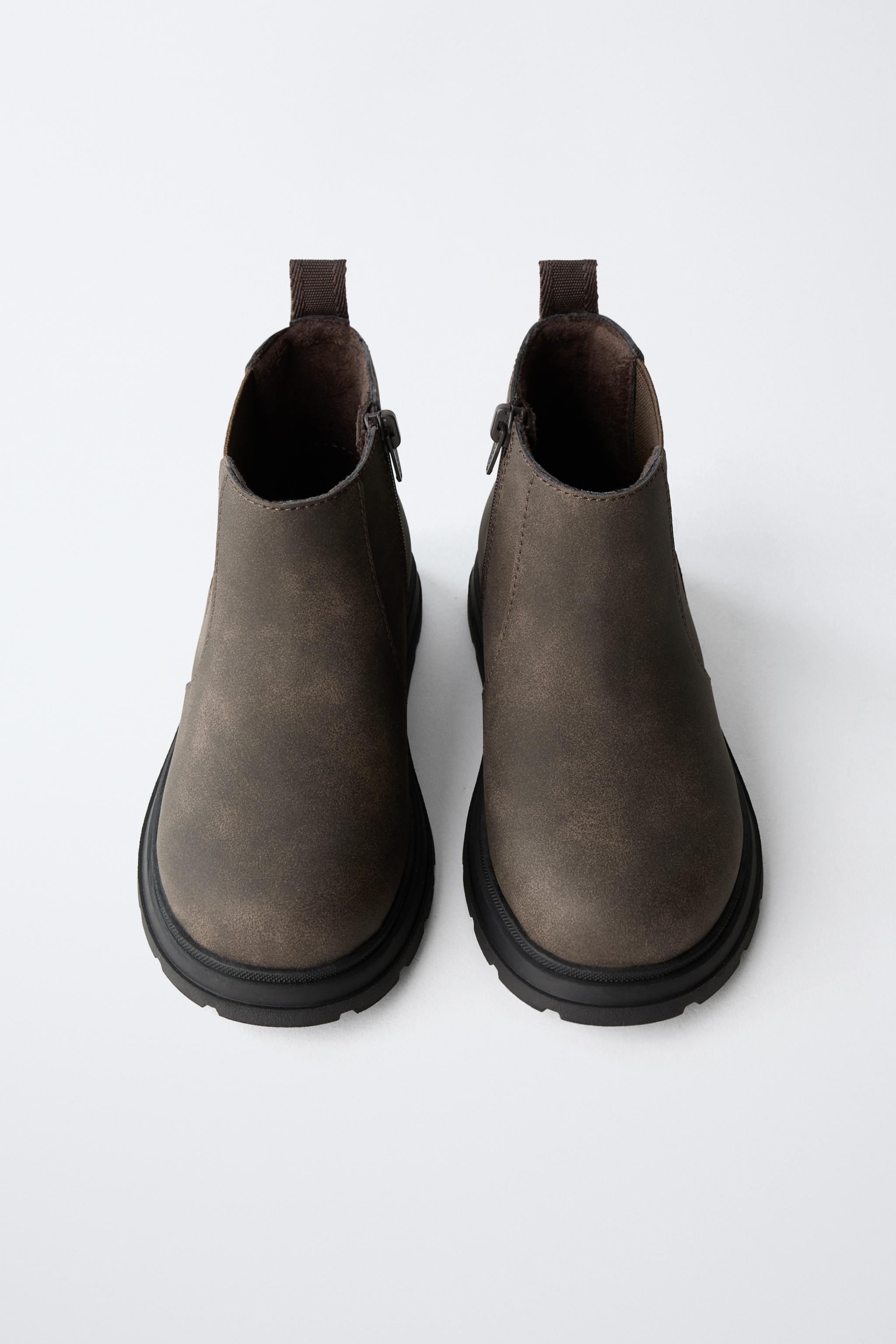 FLOWER CHELSEA BOOTS